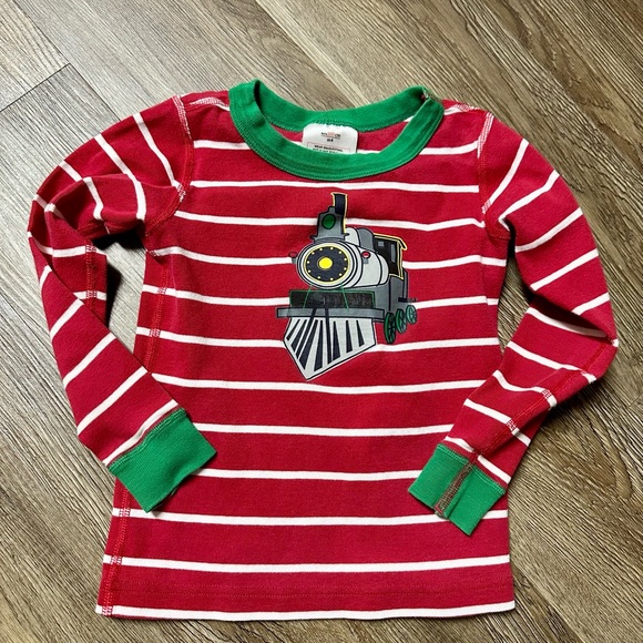 hanna andersson train pajama top 4 toddler (100) (2/$15 deal) - Picture 2 of 7